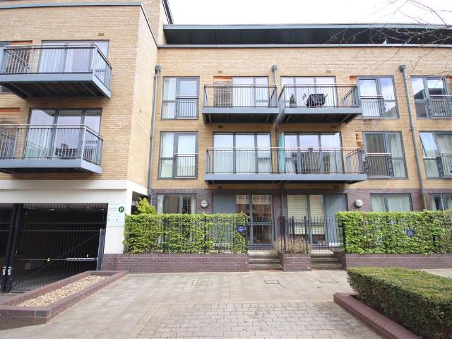 Newton Court, Kingsley Walk CB5, 1 bed flat to rent, £1,625 pcm | PrimeLocation