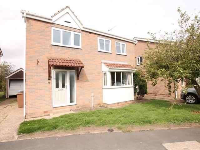 Newton Drive HU17, 4 bed detached house to rent, £1,500 pcm | PrimeLocation
