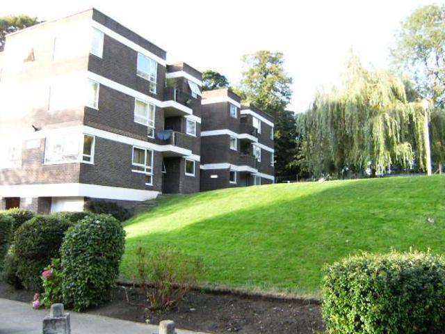 Newton Park Court, Leeds LS7, Studio to rent, £700 pcm | PrimeLocation
