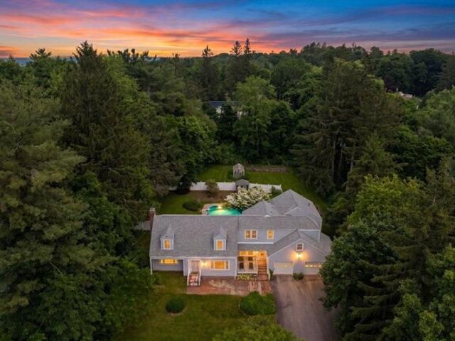 Newton Pl, Sturbridge, Home For Sale