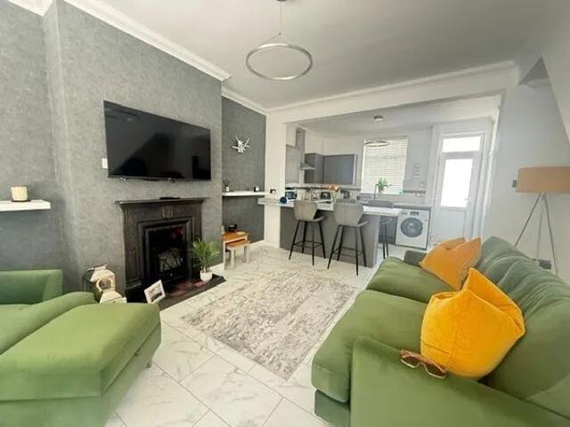 Newton Road, Hoylake, CH47 3DG
