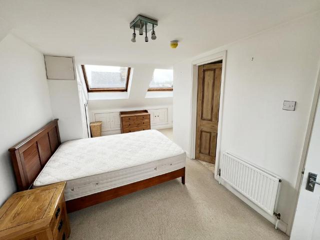 Newton Road, Oxford, Oxfordshire 1 bed terraced house to rent £1,075 pcm £248 pw