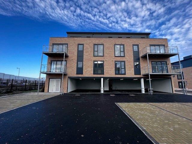 Newtown Road, Ashford TN24, 2 bed flat to rent, £1,400 pcm | PrimeLocation