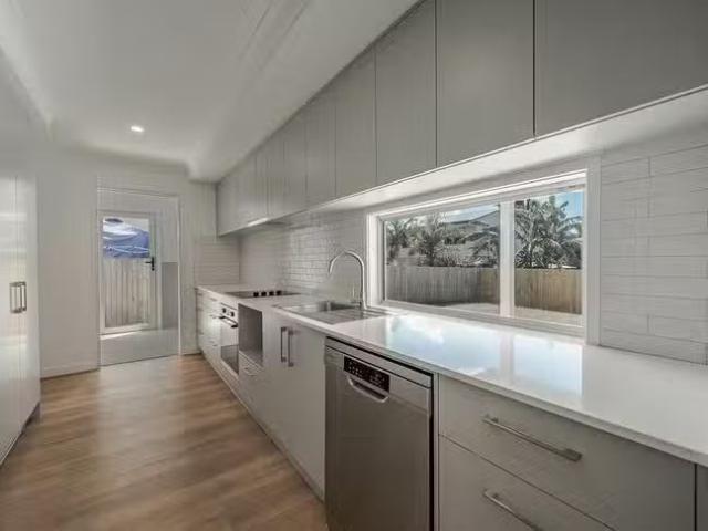 Just in! 3 Taylor Street, Russell Island, QLD 4184