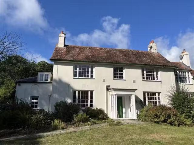 Charming 3 BA 5 bedroom semi detached house for rent in Charmo.