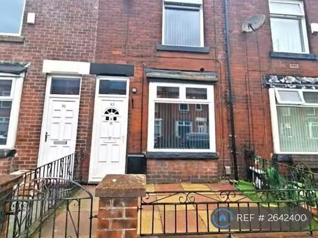 Charming 3 BA 1 bedroom house share for rent in Moorfield Grov.
