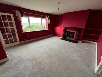 Deal! 3 bedroom end of terrace house for rent in Bransty Road.