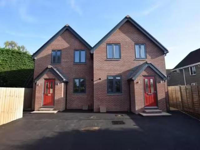 Cozy 3 bedroom house for rent in Bristol Rd, Portishead, BS20