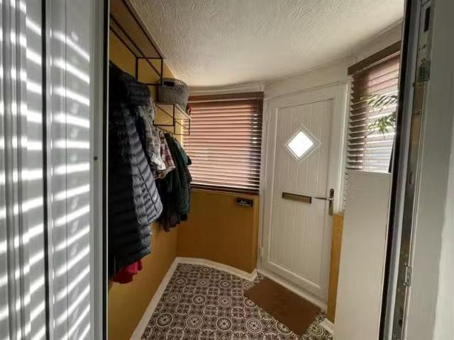 Nice 3 bedroom house for rent in Ffordd Pandarus, Mostyn, Holy.