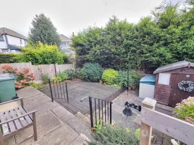 Deal! 3 bedroom house for rent in Westlands Drive, Allerton.