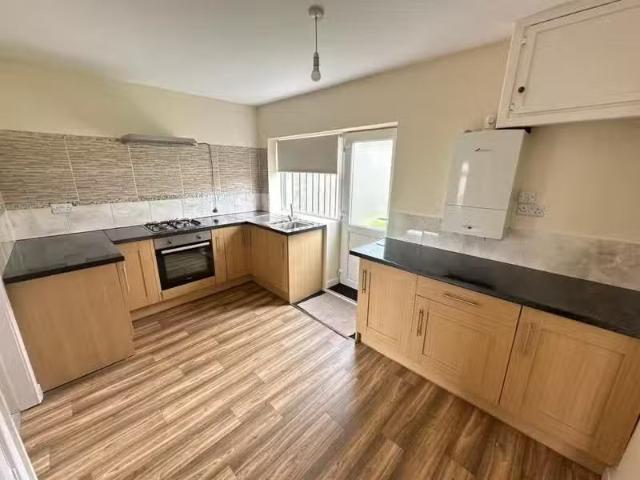 Rental! 3 bedroom terraced house for rent in Holway, Holywell.