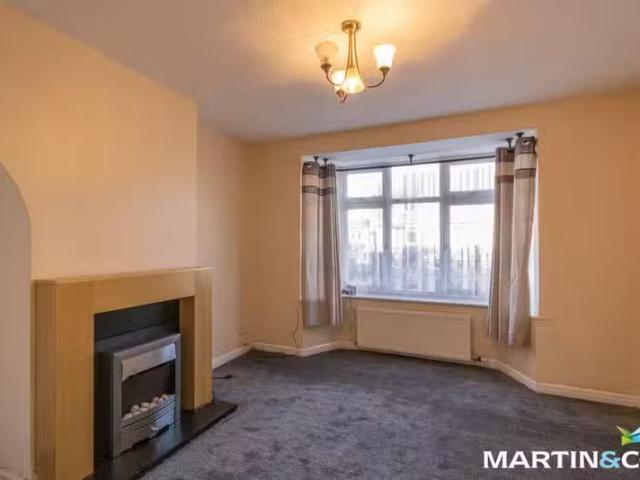 Cozy 3 bedroom terraced house for rent in Tennal Road, Harborn.
