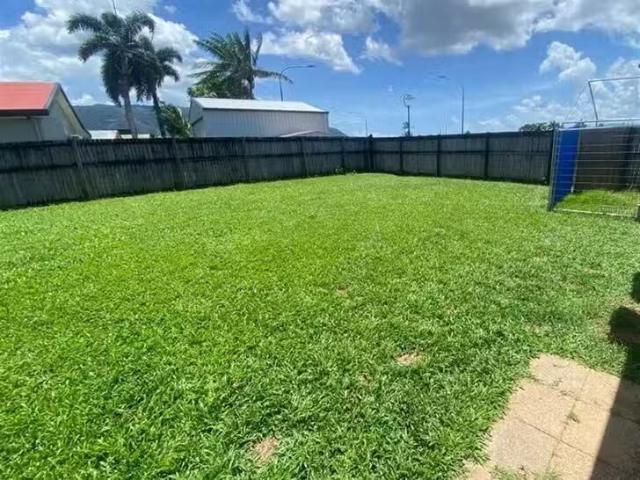 Charming /3 Bowers Street, Edmonton, QLD 4869