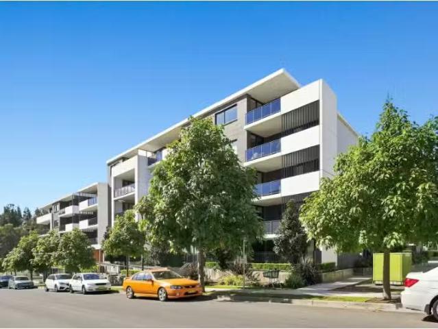 Deal! 3 BR 404/14A Isla Street, Schofields Apartment for rent.