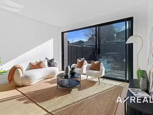Charming 3 BR 4/11 Ian Crescent, Airport West, VIC 3042