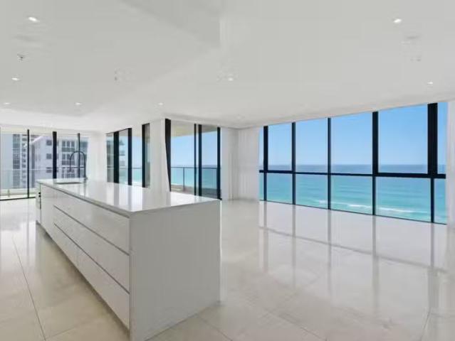 New 3 BR 41/47 Broadbeach Boulevard, BROADBEACH, QLD 4218 Ap.