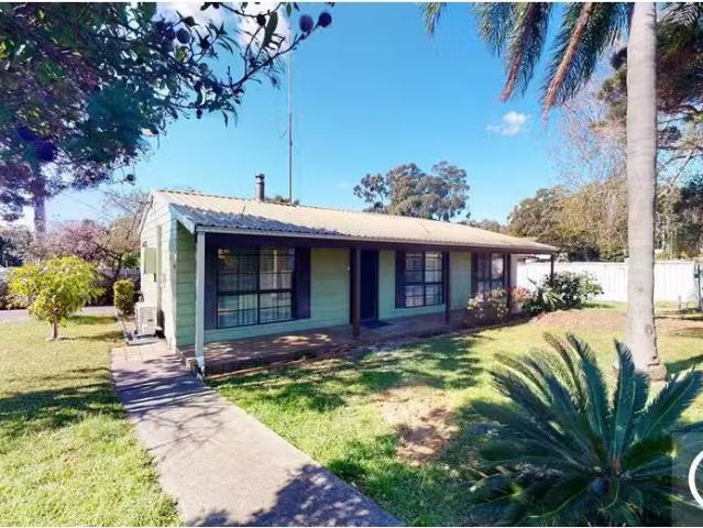 Nice 3 BR 45 Meredith Street, Lemon Tree Passage House for ren.
