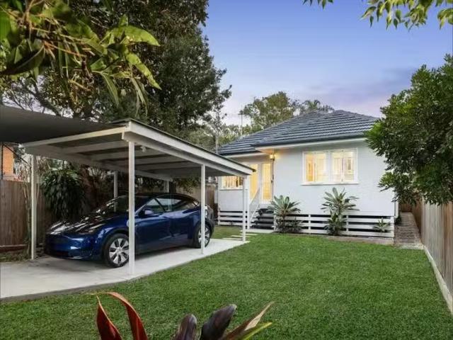 Cheap 3 BR 49 Bute Street, Sherwood, QLD 4075