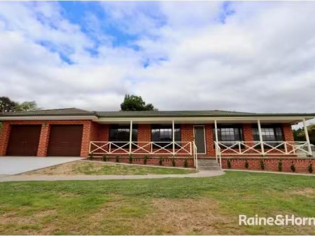 New 3 BR 4 Wentworth Drive, KELSO House for rent Listed by Re.