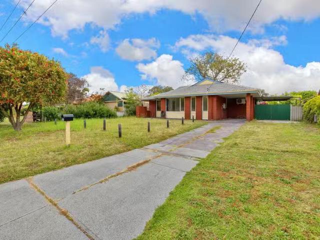 For Rent! 3 BR 50 Galaxy Street, Beckenham, WA 6107