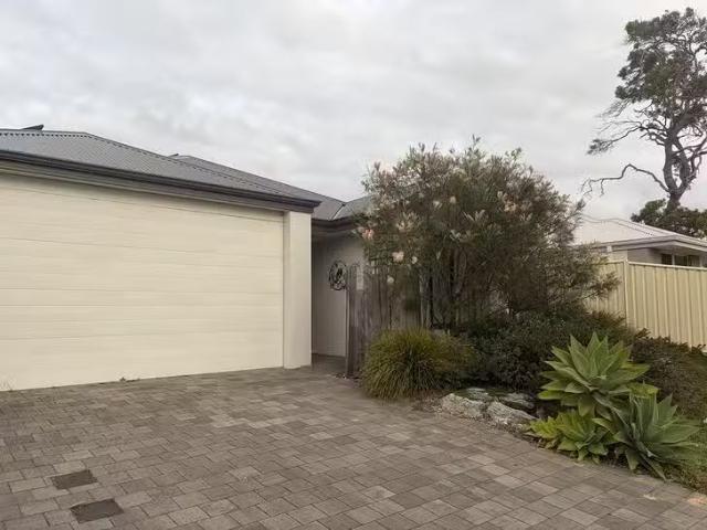 Nice 3 BR 51 Diamante Boulevard, Dunsborough, WA 6281