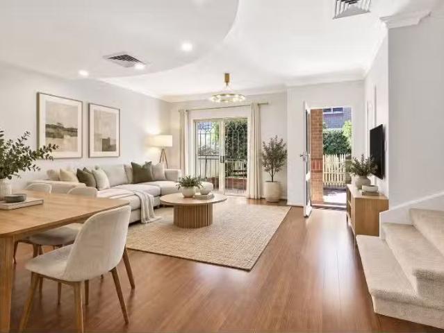 Rental! 3 BR 5/1 Nulgarra Street, Northbridge Townhouse for re.
