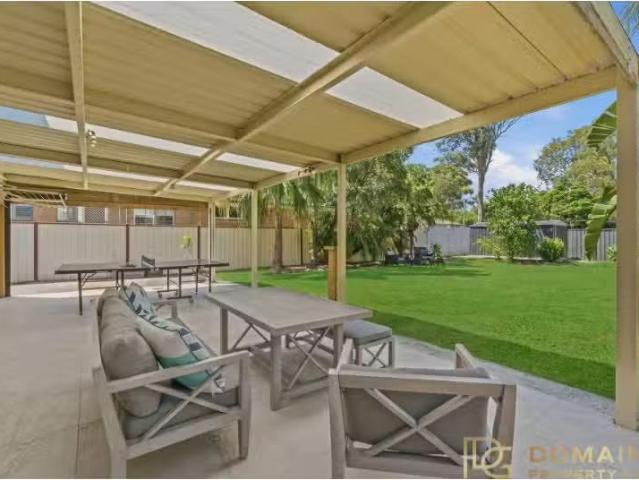 Cheap 3 BR 56 Kingsford Smith Drive, Berkeley Vale House for r.