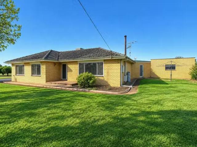 Rental! 3 BR 588 Rankins Springs Road, BEELBANGERA House for r.