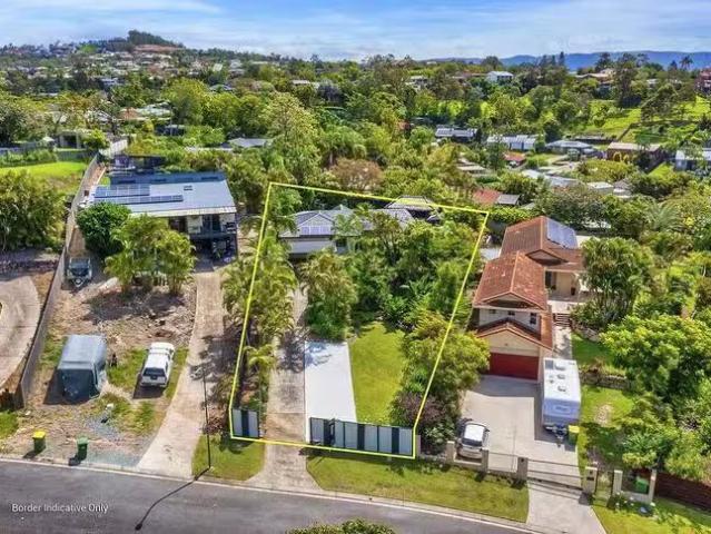 Just in! 3 BR 5 Aird Court, Highland Park, QLD 4211