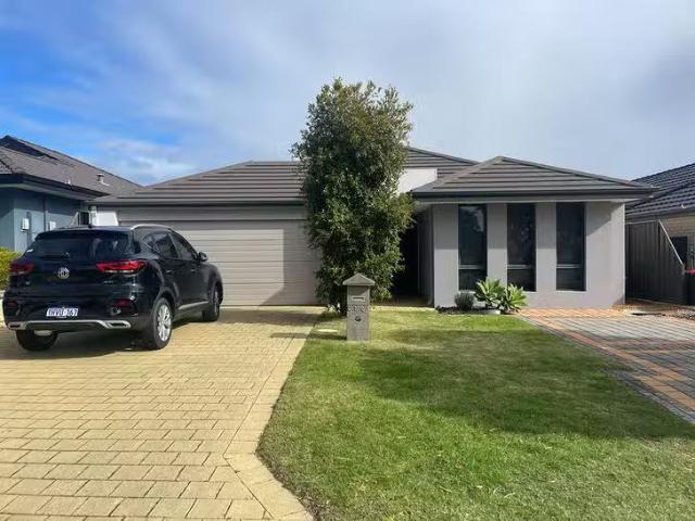 Nice 3 BR 5 Sawtooth Bend, Banksia Grove, WA 6031