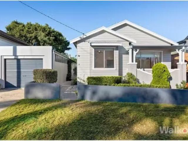 Charming 3 BR 5 Windeyer Street, Mayfield House for rent List.