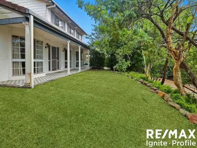 Cheap 3 BR 60 Diamantina Street, Chapel Hill, QLD 4069