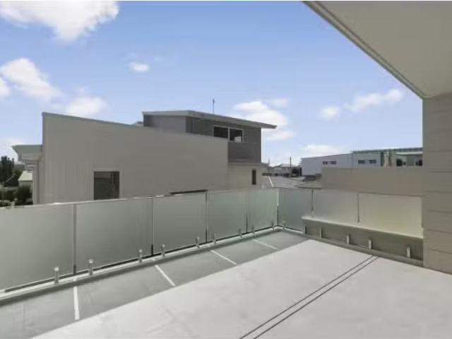 Cozy 3 BR 6/15 Berringar Road, Valentine Townhouse for rent L.