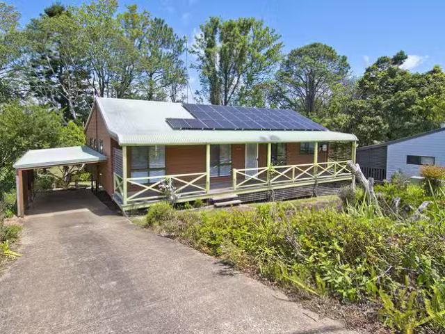 Nice 3 BR 61 Pacific Parade, Tamborine Mountain, QLD 4272