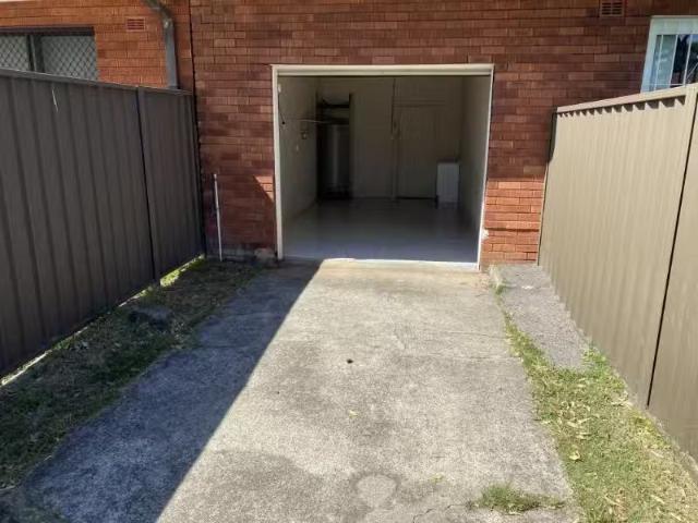 Cozy 3 BR 64 Cahill Street, Beverly Hills House for rent List.