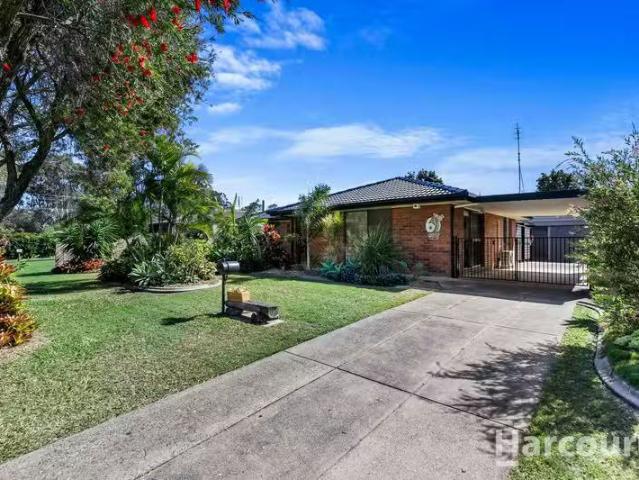 Unique 3 BR 6 Greenway Drive, PIALBA, QLD 4655 House for Rent