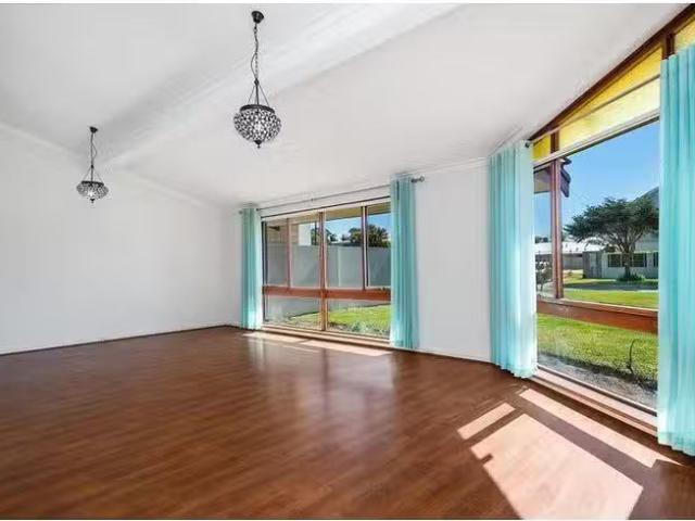 For Rent! 3 BR 6 Hurst Street, Attadale, WA 6156