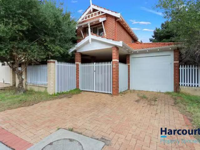 For Rent! 3 BR 6 Heirisson Way, VICTORIA PARK, WA 6100 Townh.