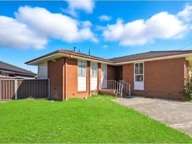 Unique 3 BR 77 Radburn Road, HEBERSHAM House for rent Listed.