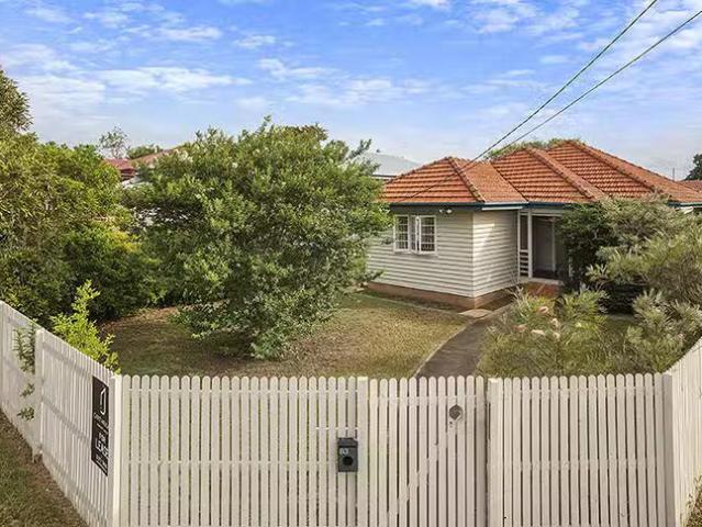 Deal! 3 BR 83 Lyon Street, Moorooka, QLD 4105