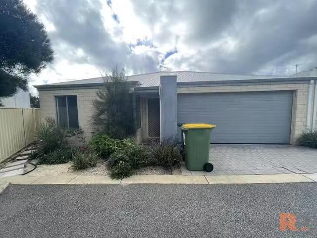 Charming 3 BR 8/20 Binnar Court, Erskine, WA 6210