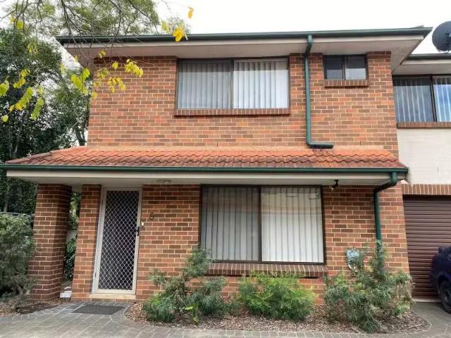 Rental! 3 BR 8/42 Mulgoa Road, Penrith Townhouse for rent Lis.