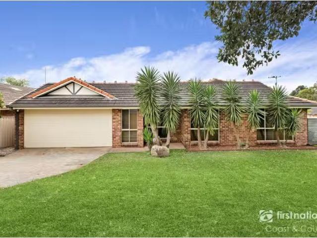Unique 3 BR 8 Harbour Boulevard, Bomaderry House for rent Lis.