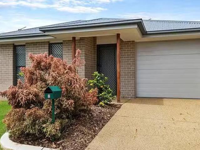 Just in! 3 BR 8 Kent Lane, Rockhampton City, QLD 4700