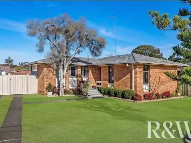 Cozy 3 BR 8 Pelsart Avenue, WILLMOT House for rent Listed by.