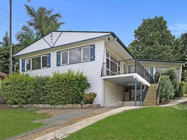 Rental! 3 BR 90 Yellagong Street, West Wollongong, NSW 2500