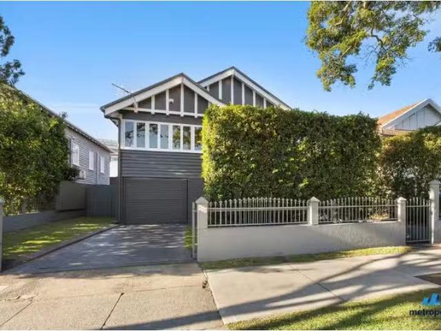 Charming 3 BR 918 Brunswick Street, NEW FARM House for rent L.