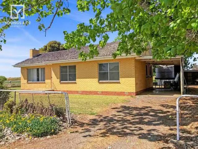 For Rent! 3 BR 960 New Dookie Road, Pine Lodge, VIC 3631