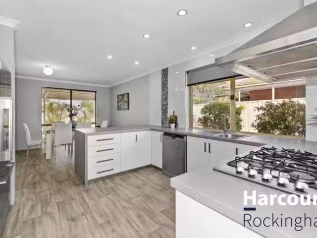 Just in! 3 BR 13 Farrington Street, WARNBRO, WA 6169 House f.