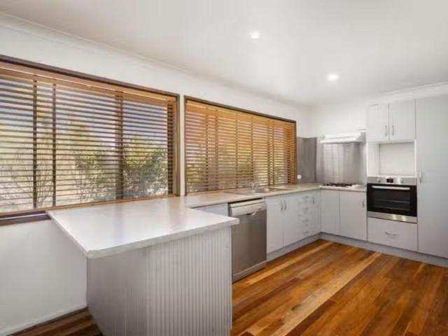 Unique 3 BR 1046 Pemberton Street, Albury House for rent List.